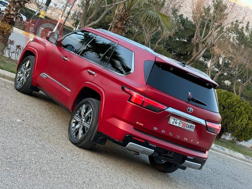 تويوتا سيكويا